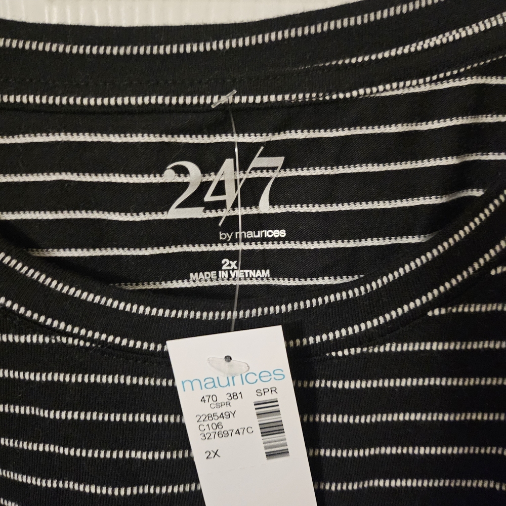 Mairices 24/7 Striped Black & White Dolman Sleeve Tie-Front Top Size 2X - Picture 3 of 3